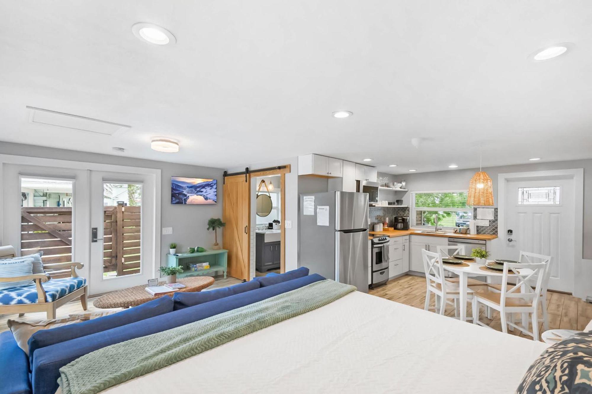 Coral Cottage, Stylish Studio Suite On Canal, Walkable To Beach, Private Parking 세인트어거스틴 외부 사진