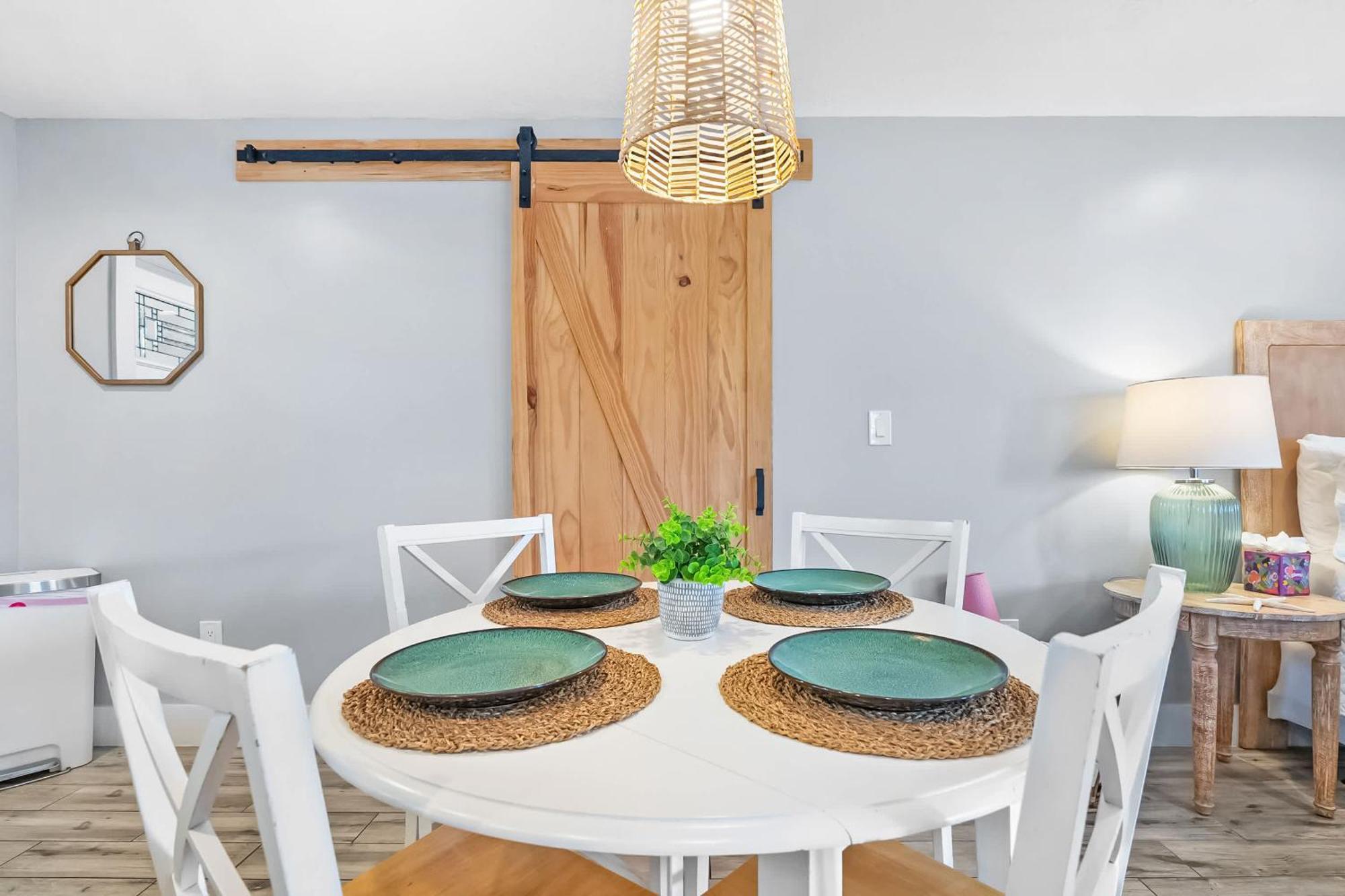 Coral Cottage, Stylish Studio Suite On Canal, Walkable To Beach, Private Parking 세인트어거스틴 외부 사진