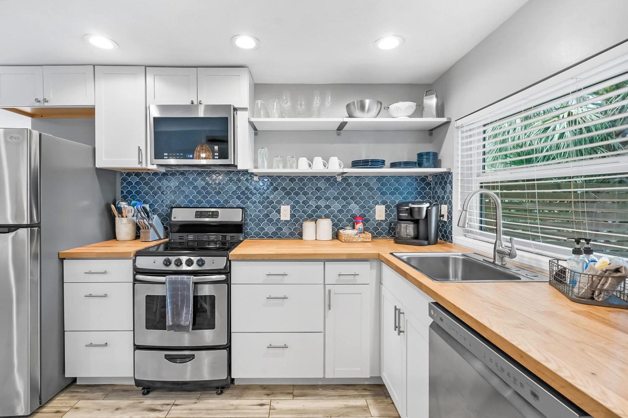 Coral Cottage, Stylish Studio Suite On Canal, Walkable To Beach, Private Parking 세인트어거스틴 외부 사진