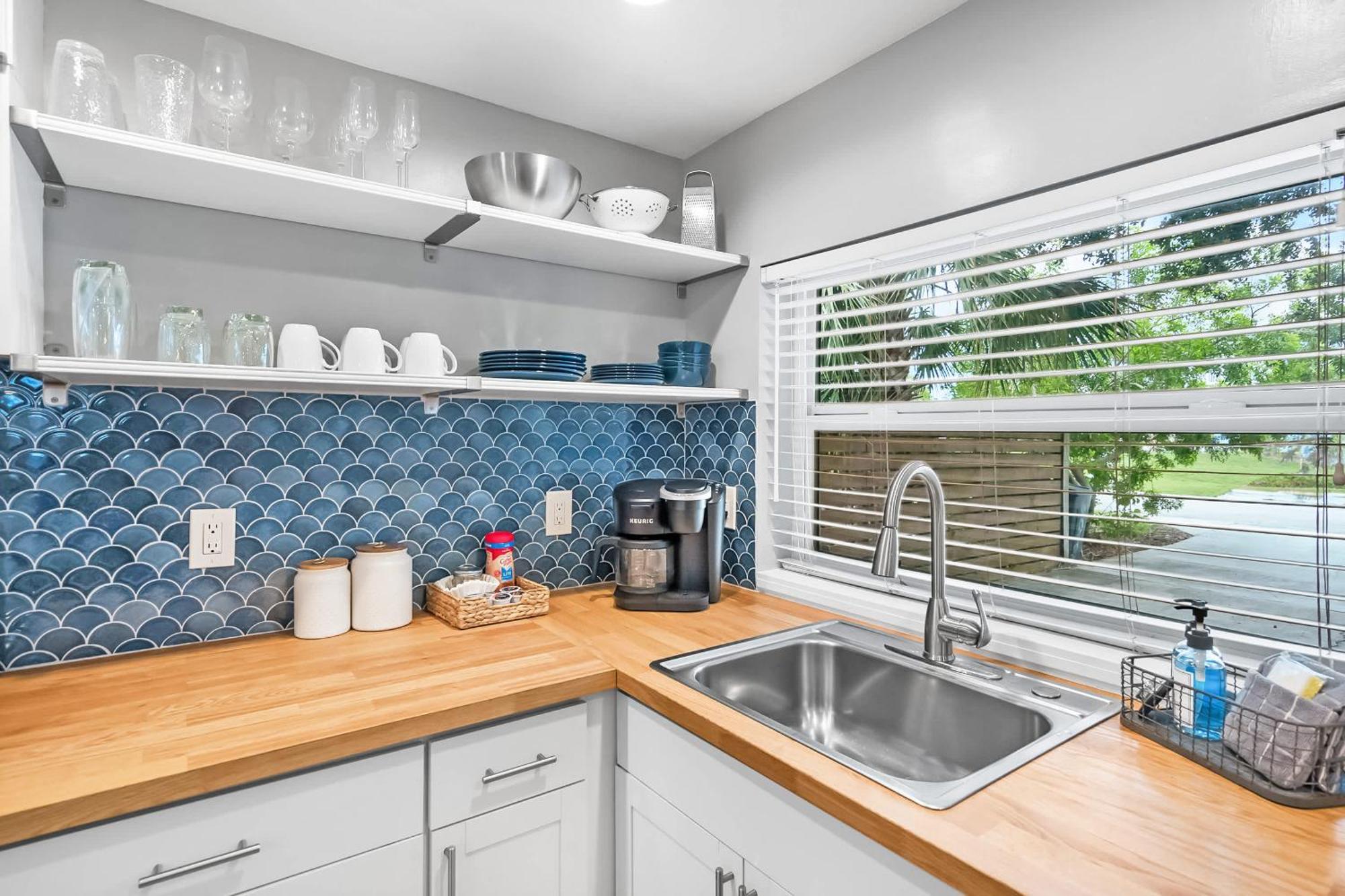 Coral Cottage, Stylish Studio Suite On Canal, Walkable To Beach, Private Parking 세인트어거스틴 외부 사진