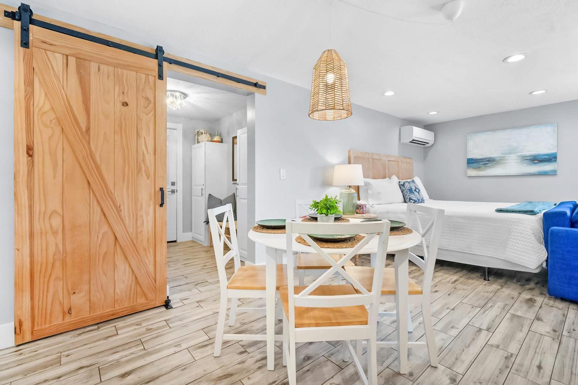 Coral Cottage, Stylish Studio Suite On Canal, Walkable To Beach, Private Parking 세인트어거스틴 외부 사진